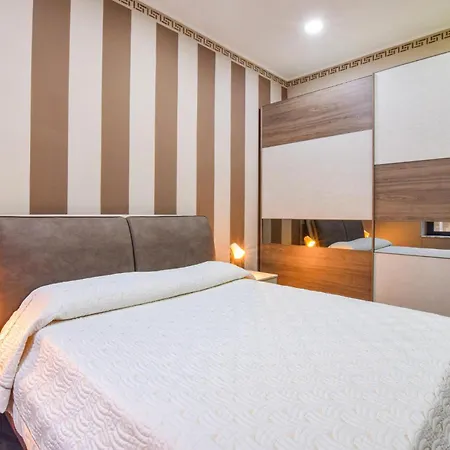 Amazing In Mitogio With Wifi Feriehus *