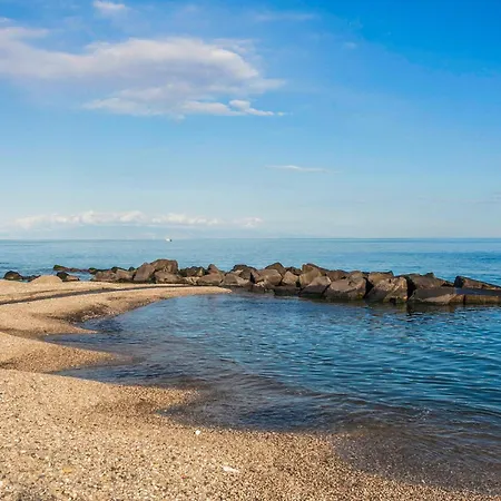 Feriehus Amazing In Mitogio With Wifi *