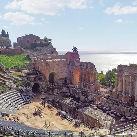 Feriehus Amazing In Mitogio With Wifi Gaggi