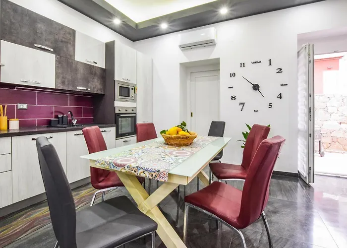 Amazing In Mitogio With Wifi